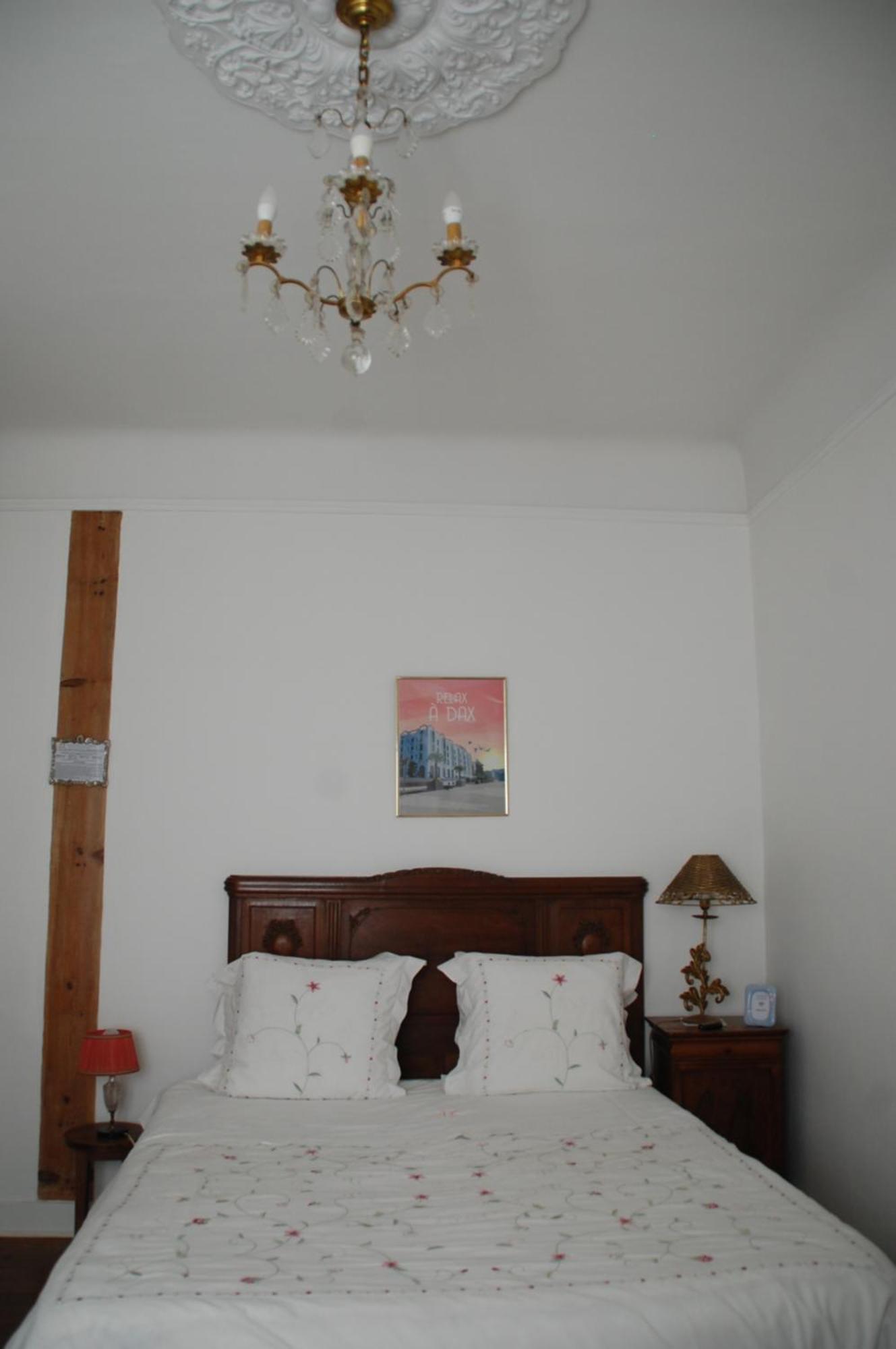 La Croix Blanche Bed & Breakfast Dax Exterior photo